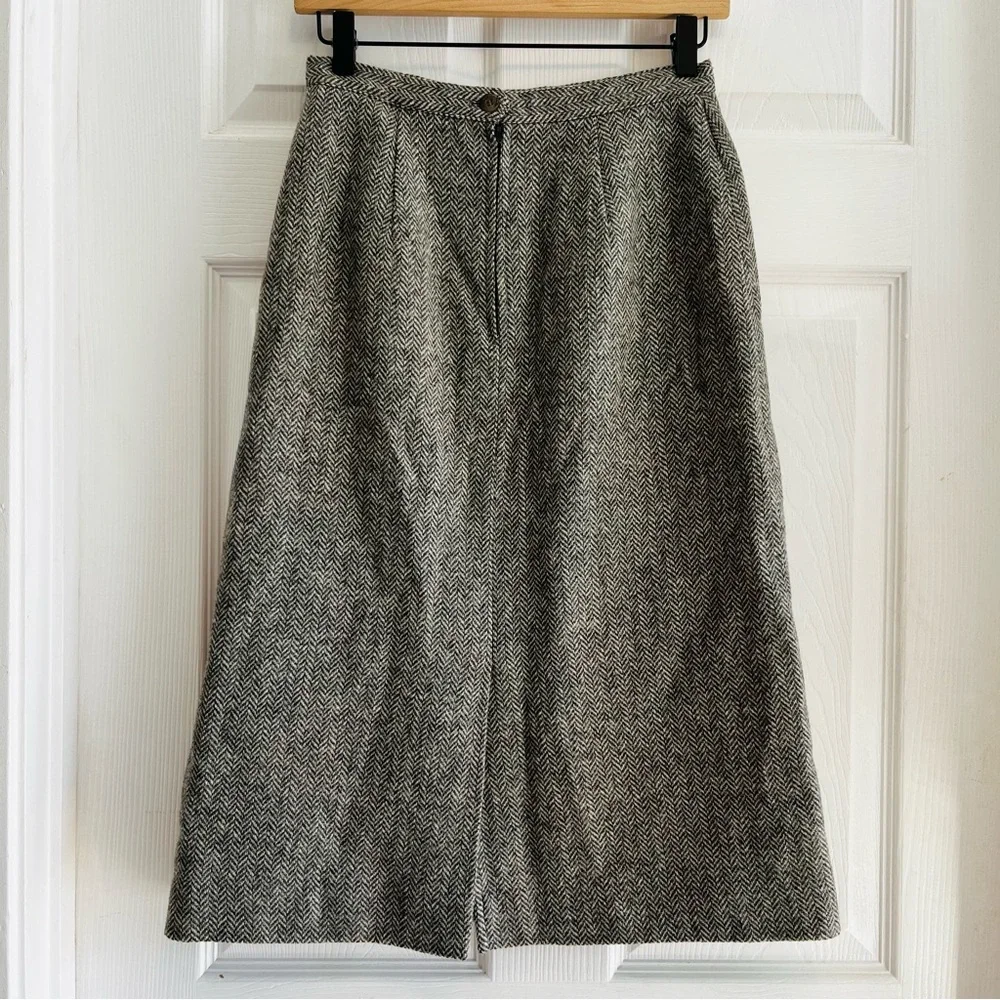 Vintage 70’s\80’s Prestige Boston Classic Gray Wool Blend Herringbone Skirt 10